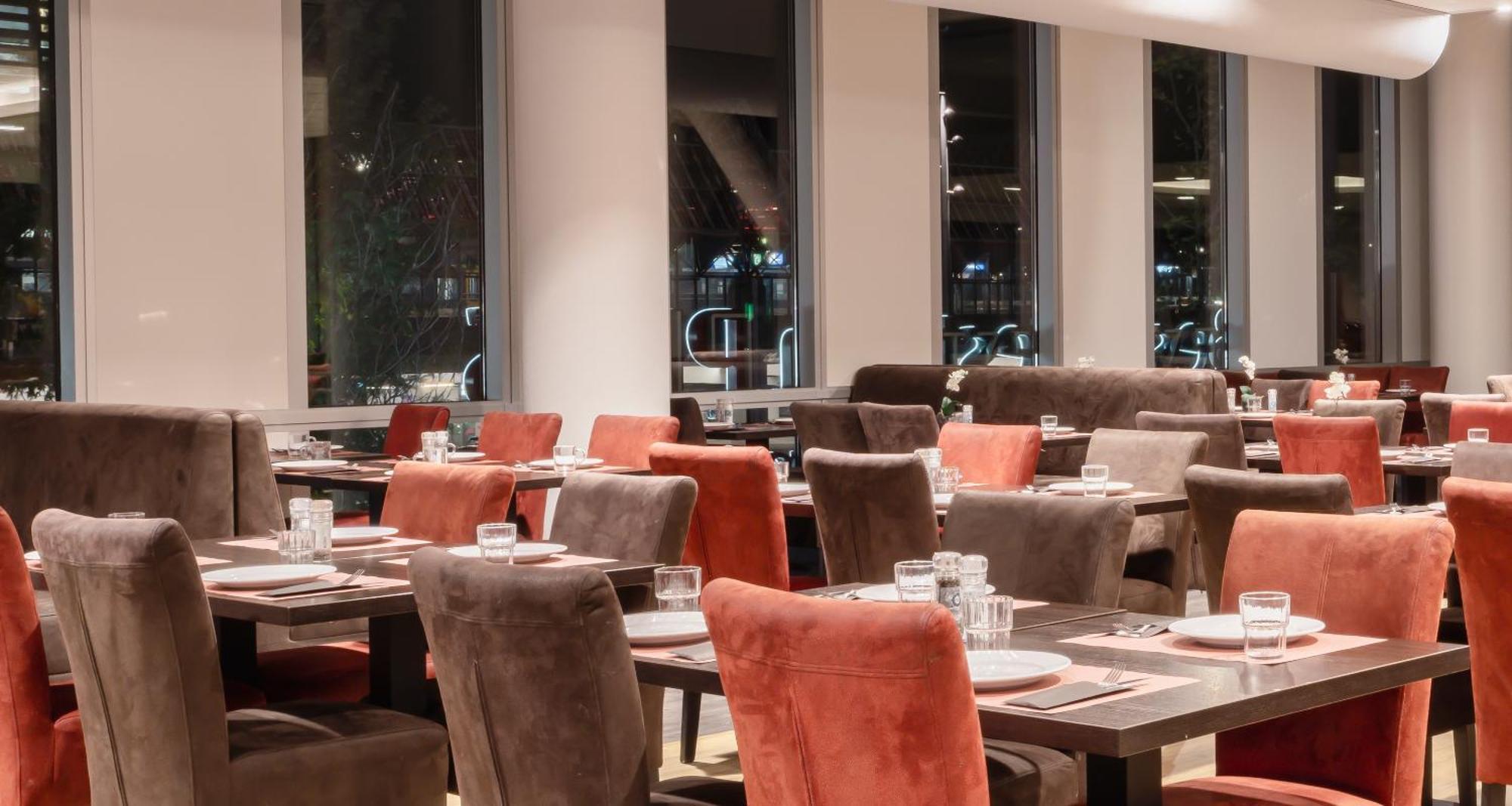 Plaza Premium Almere Exterior photo